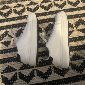 Gently Used Steve Madden Shoes!